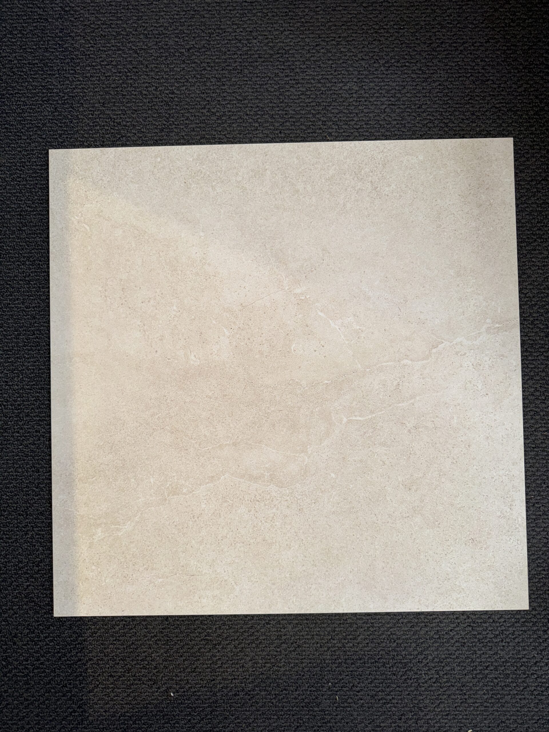 Porcelain tile 600 x 600 natural tones