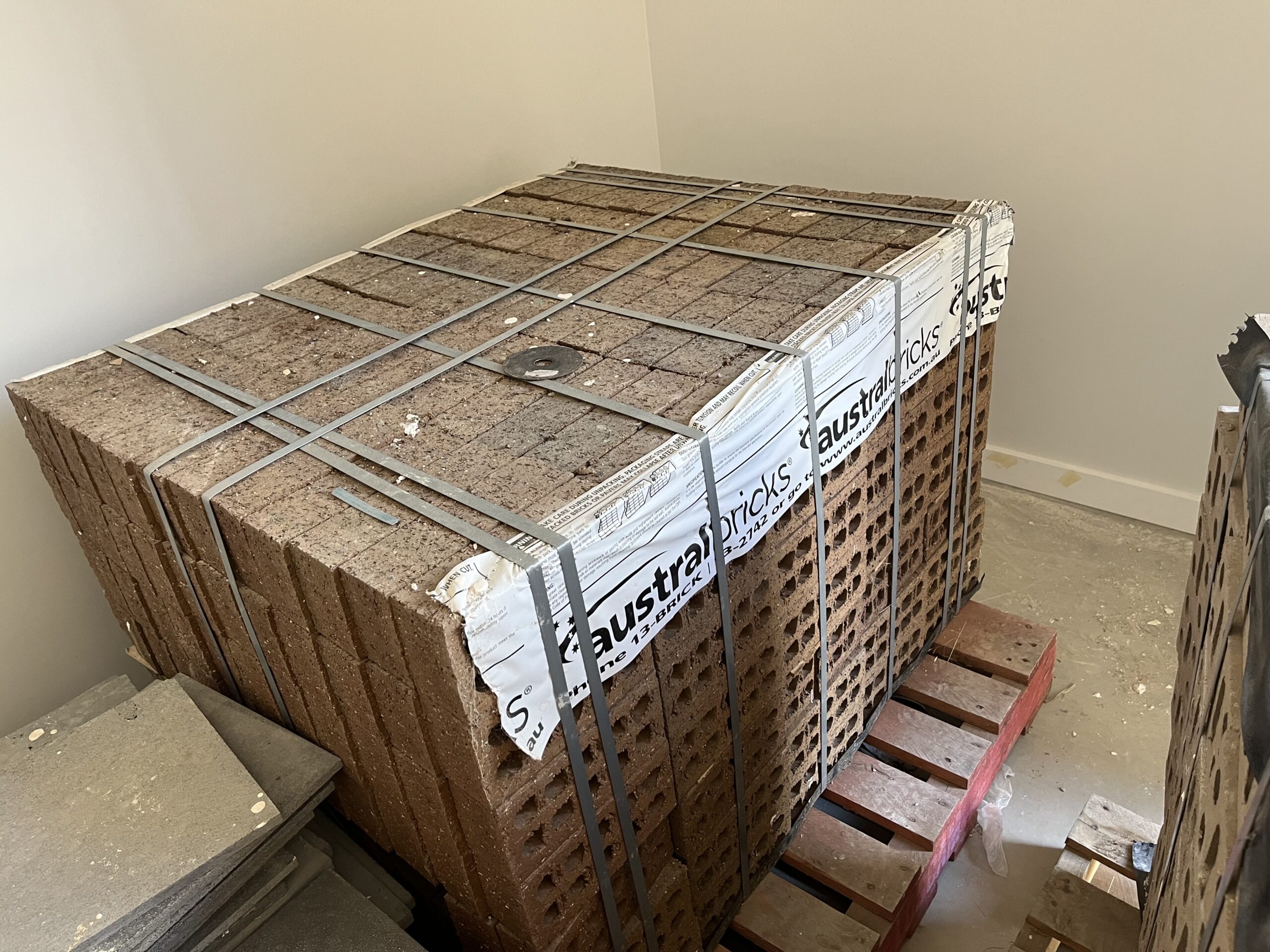 Pallet of Bricks FREE to a community project - Image 3